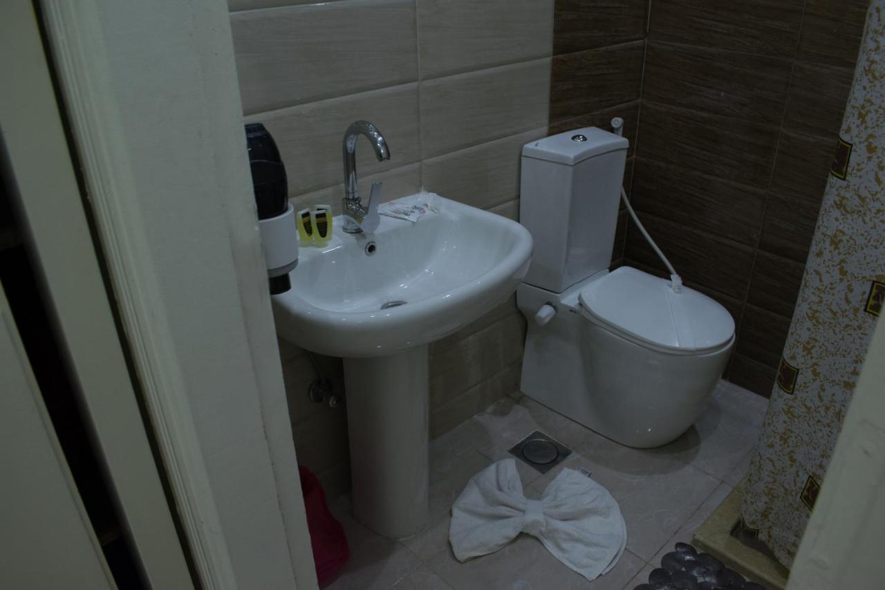 Crown Hotel カイロ エクステリア 写真
